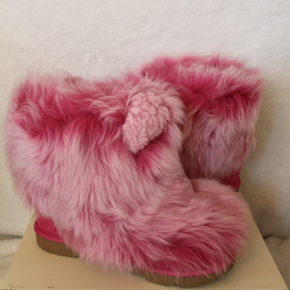 pink fluffy ugg boots